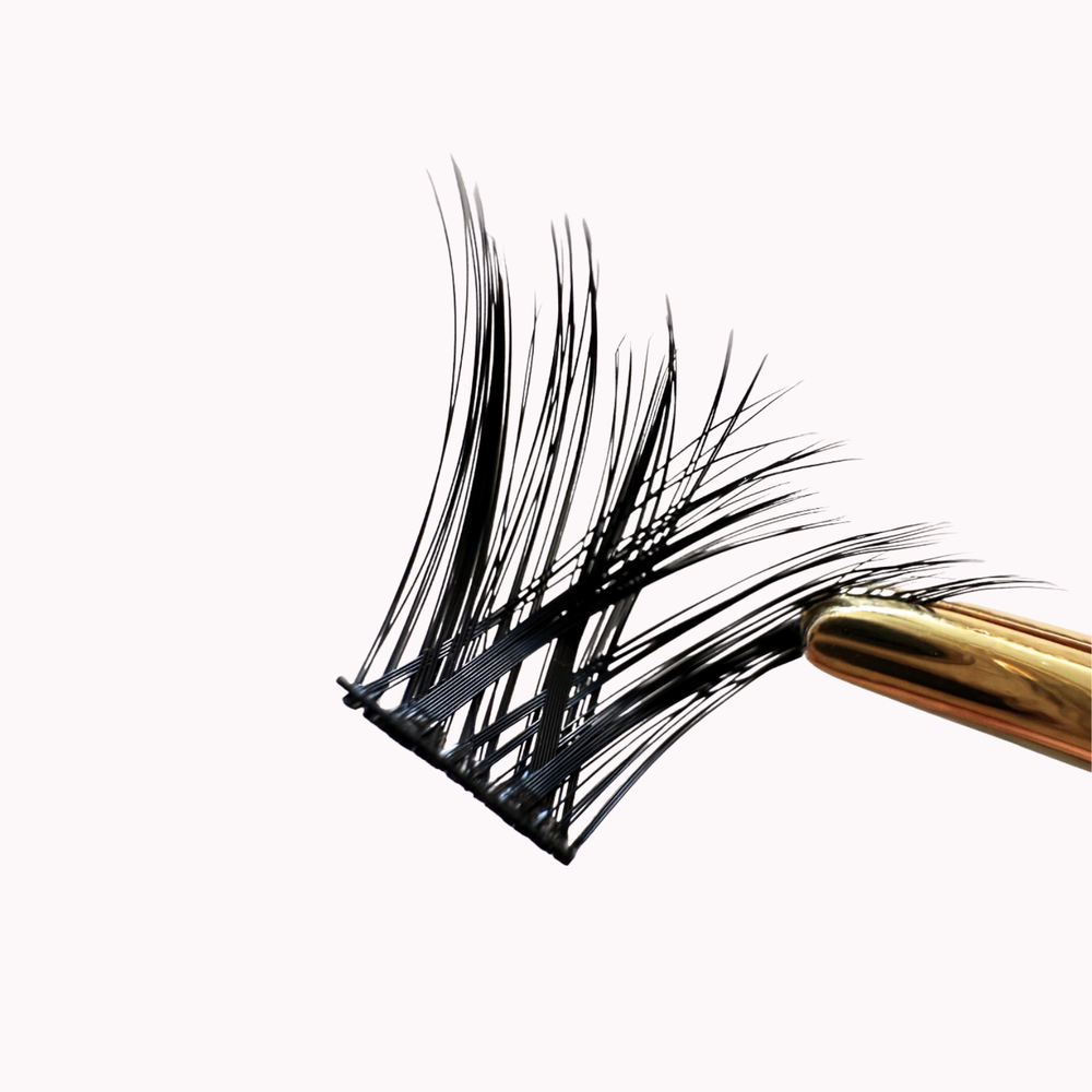 DIY lashes extensions
